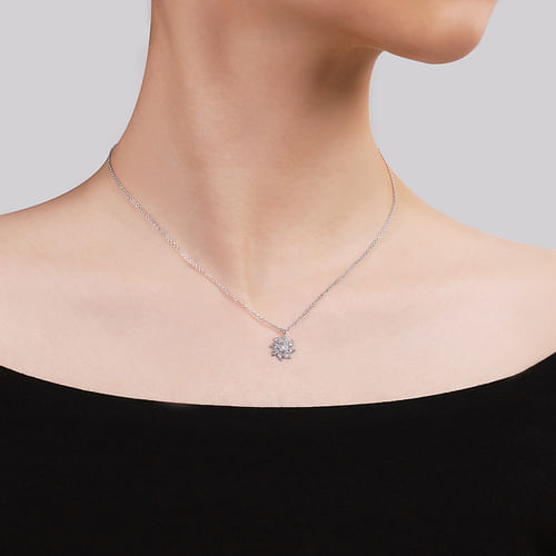 14K White Gold Floral Diamond Pendant Necklace