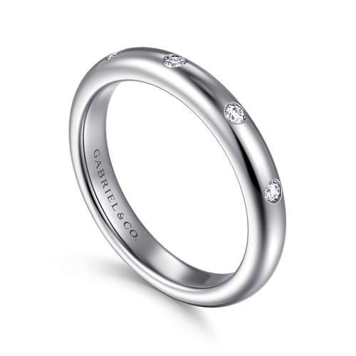 14K White Gold Flush Set 5 Stone Diamond Anniversary Band