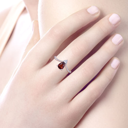 14K White Gold Garnet Diamond Chevron Ring