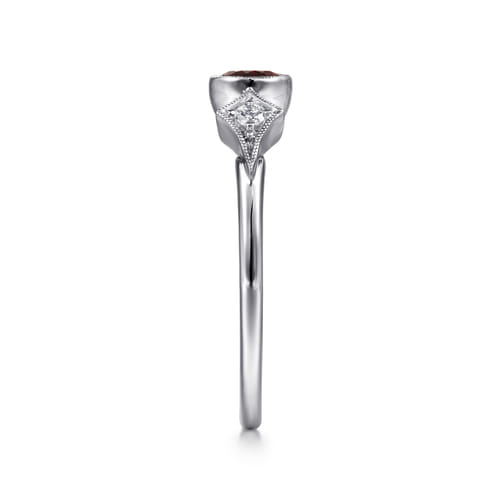 14K White Gold Garnet and Diamond Ring 14K White Gold Garnet and Diamond Ring