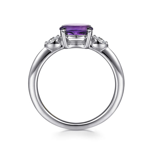 14K White Gold Oval Amethyst and Diamond Promise Ring 14K White Gold Oval Amethyst and Diamond Promise Ring