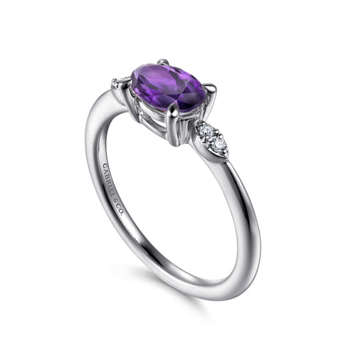 14K White Gold Oval Amethyst and Diamond Promise Ring 14K White Gold Oval Amethyst and Diamond Promise Ring