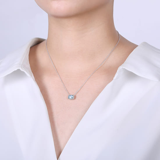 14K White Gold Oval Aquamarine and Diamond Halo Pendant Necklace angle 3