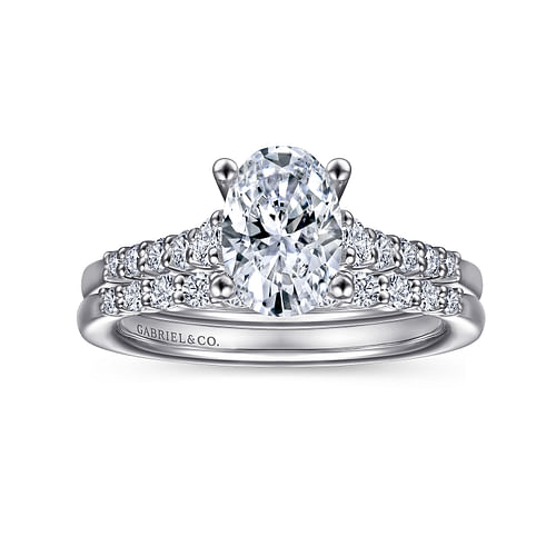 14K White Gold Oval Diamond Engagement Ring