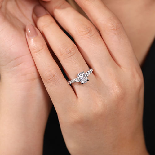 14K White Gold Oval Diamond Engagement Ring