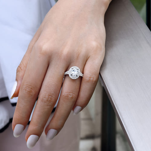 14K White Gold Oval Diamond Engagement Ring