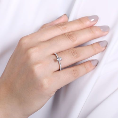 14K White Gold Oval Diamond Engagement Ring