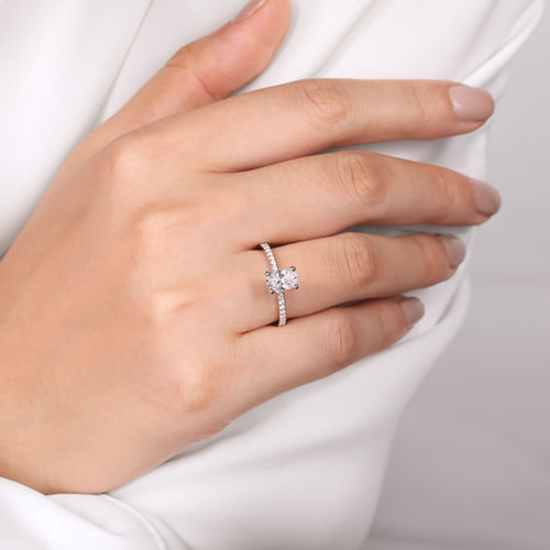14K White Gold Oval Diamond Engagement Ring