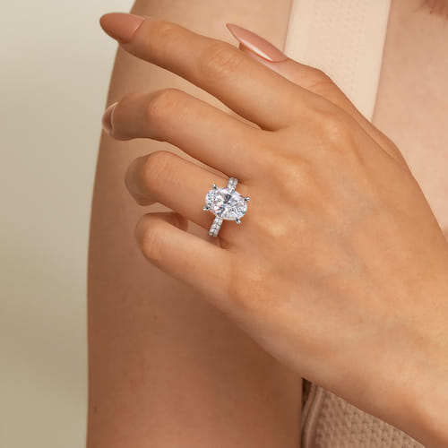 14K White Gold Oval Diamond Engagement Ring