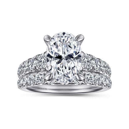 14K White Gold Oval Diamond Engagement Ring