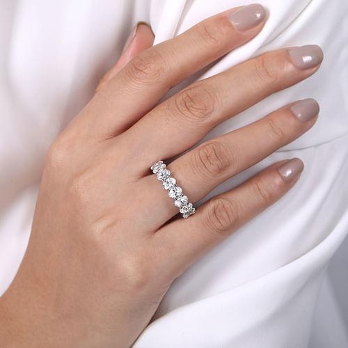 14K White Gold Oval Diamond Eternity Band