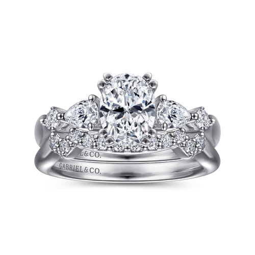 14K White Gold Oval Five Stone Diamond Engagement Ring 14K White Gold Oval Five Stone Diamond Engagement Ring