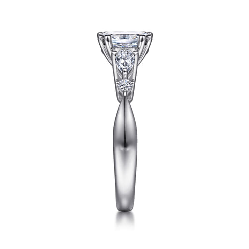 14K White Gold Oval Five Stone Diamond Engagement Ring 14K White Gold Oval Five Stone Diamond Engagement Ring