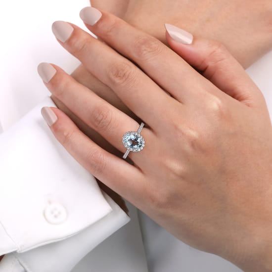 14K White Gold Oval Halo Aquamarine and Diamond Engagement Ring angle 6
