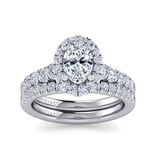 14K White Gold Oval Halo Diamond Engagement Ring 14K White Gold Oval Halo Diamond Engagement Ring