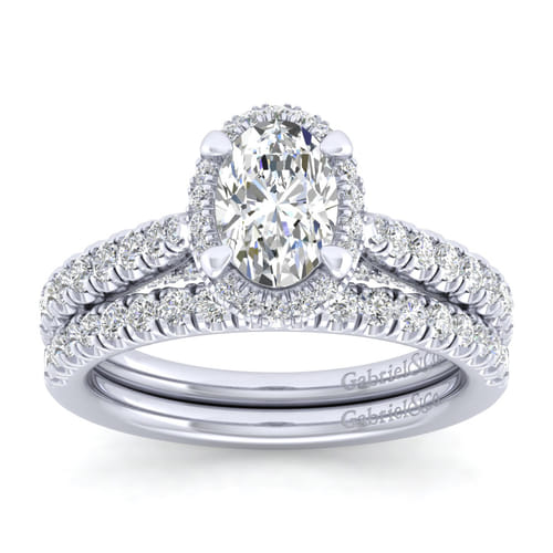 14K White Gold Oval Halo Diamond Engagement Ring