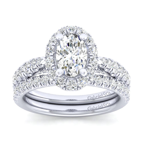 14K White Gold Oval Halo Diamond Engagement Ring