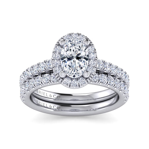 14K White Gold Oval Halo Diamond Engagement Ring 14K White Gold Oval Halo Diamond Engagement Ring