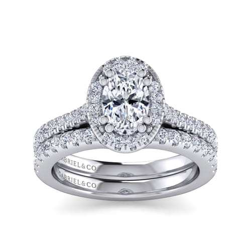 14K White Gold Oval Halo Diamond Engagement Ring