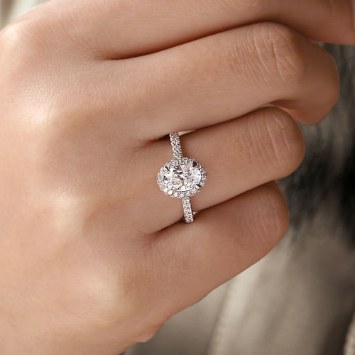 14K White Gold Oval Halo Diamond Engagement Ring