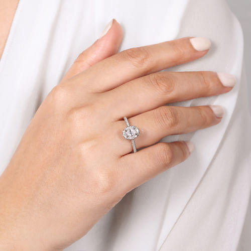 14K White Gold Oval Halo Diamond Engagement Ring