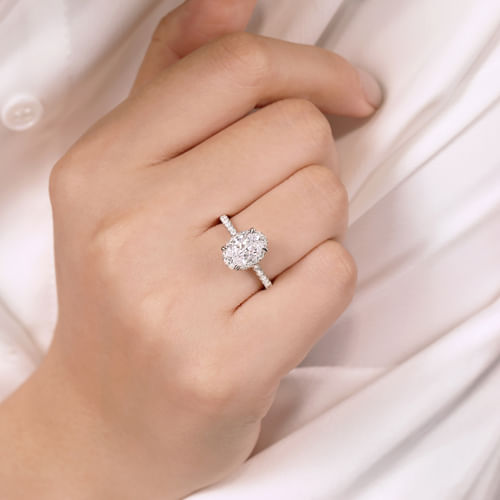14K White Gold Oval Halo Diamond Engagement Ring