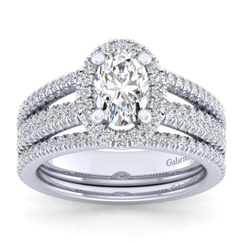 14K White Gold Oval Halo Diamond Engagement Ring