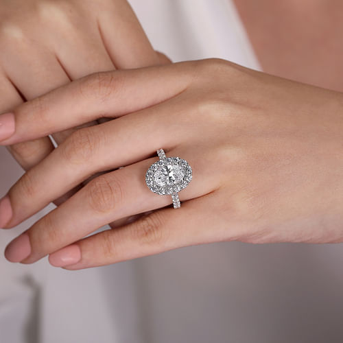 14K White Gold Oval Halo Diamond Engagement Ring