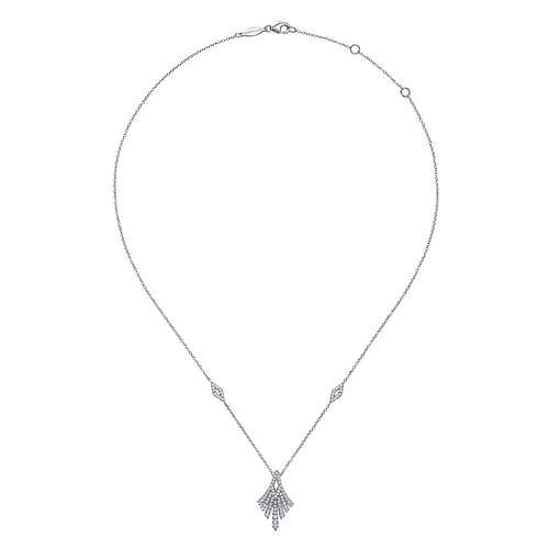 14K White Gold Pavé Diamond Fan Station Pendant Necklace