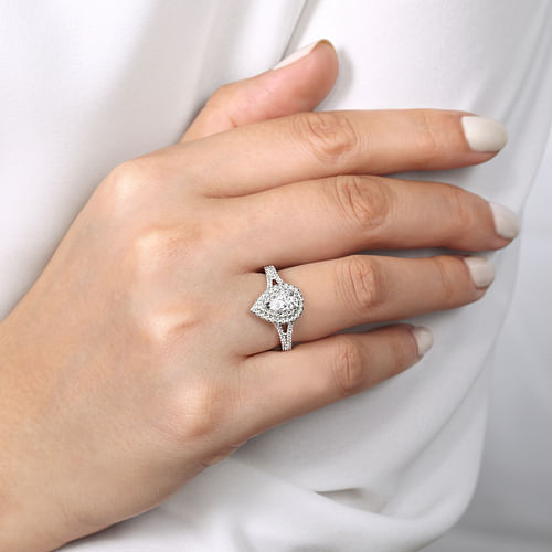 14K White Gold Pear Shape Diamond Engagement Ring