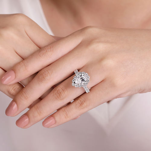 14K White Gold Pear Shape Halo Diamond Engagement Ring