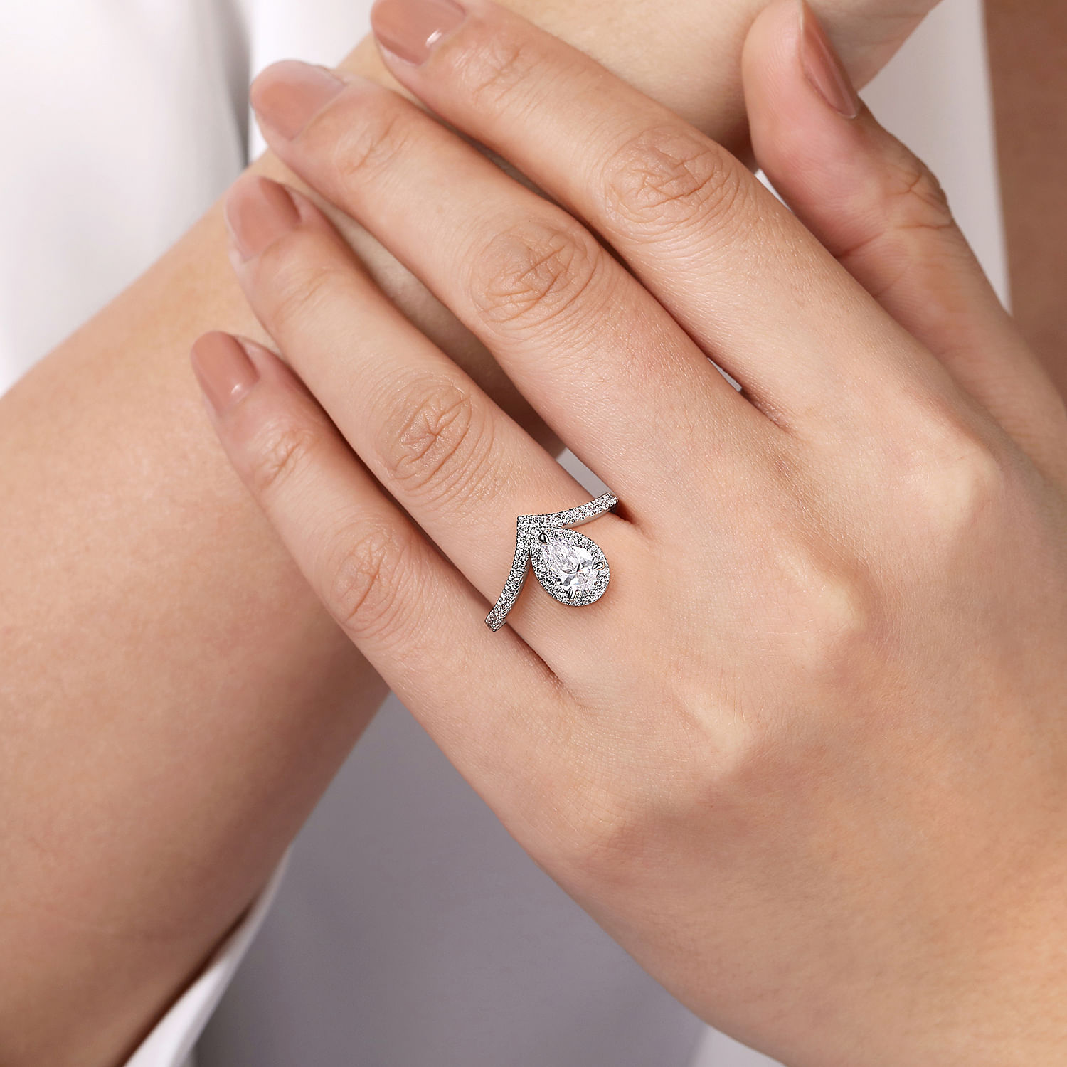 14K White Gold Pear Shaped Halo Chevron Engagement Ring