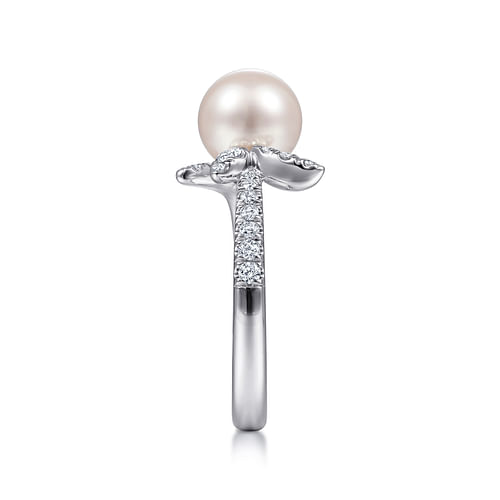 14K White Gold Pearl Ring with Diamond Leaf  