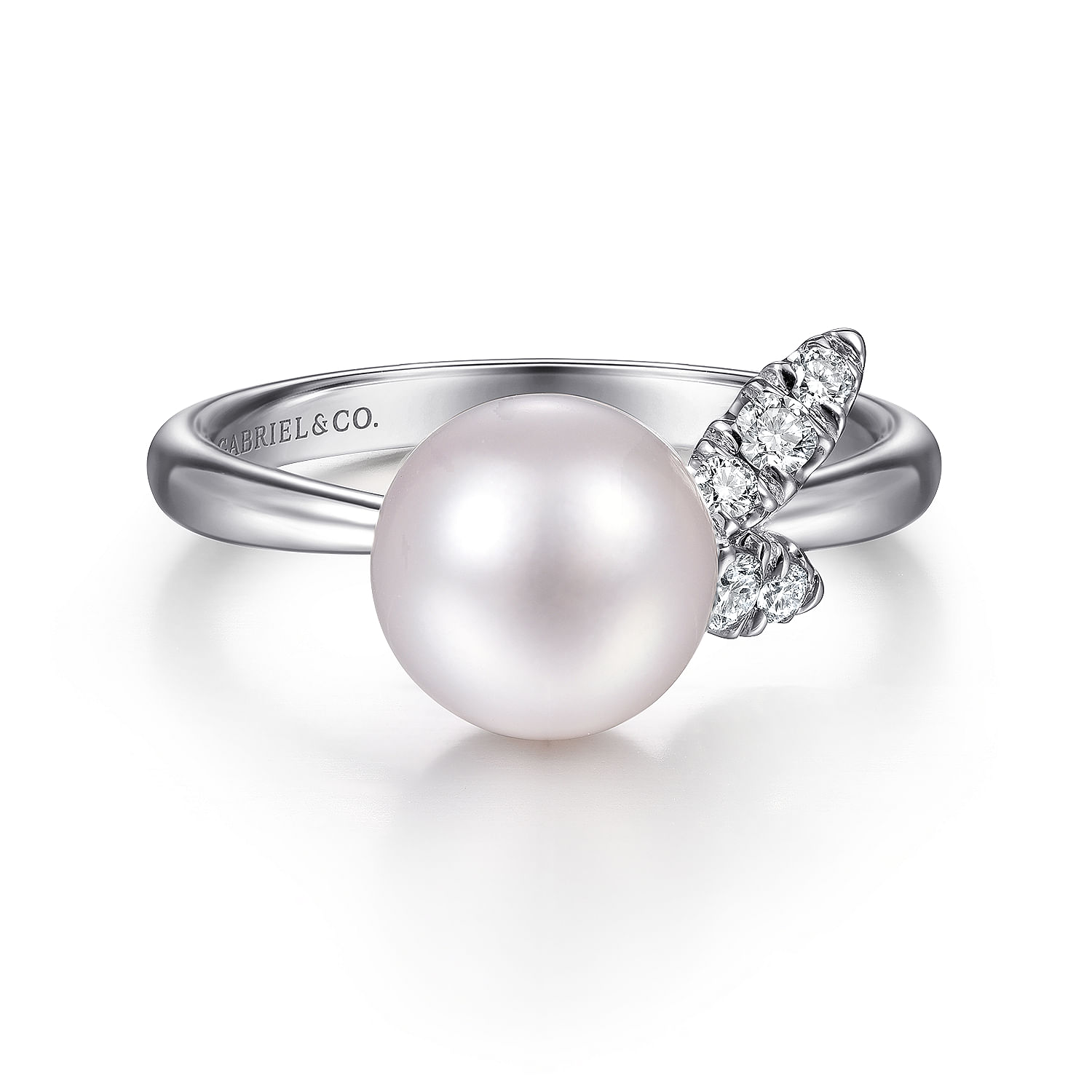 Gabriel - 14K White Gold Pearl Ring with Diamond Leaf