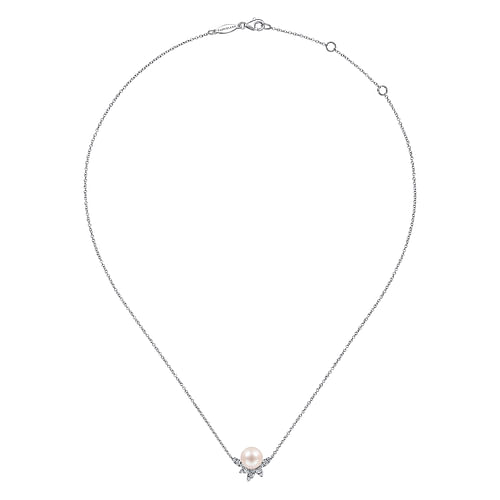 14K White Gold Pearl and Diamond Necklace