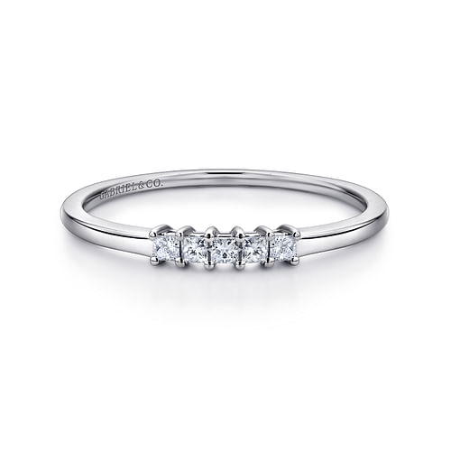 14K White Gold Princess Cut 5 Stone Prong Set Diamond Wedding Band