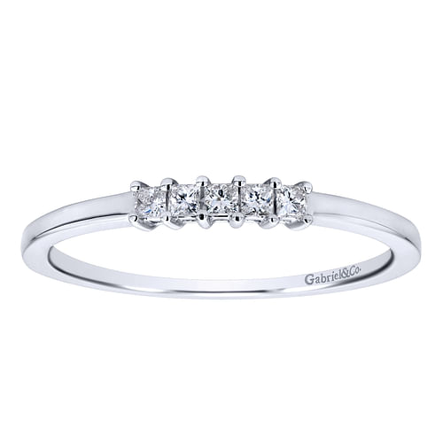 14K White Gold Princess Cut 5 Stone Prong Set Diamond Wedding Band