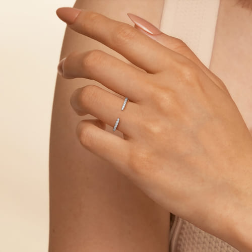 14K White Gold Prong Setting Open Diamond Anniversary Band