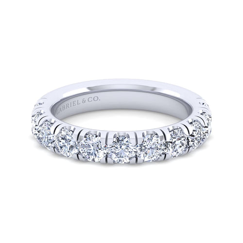 14K White Gold Round 11 Stone Diamond Anniversary Band