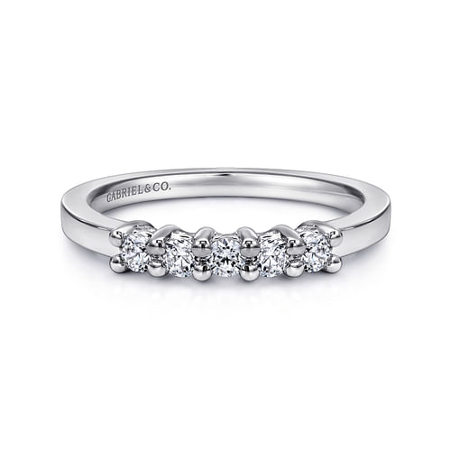 14K White Gold Round 5 Stone Shared Prong Diamond Anniversary Band