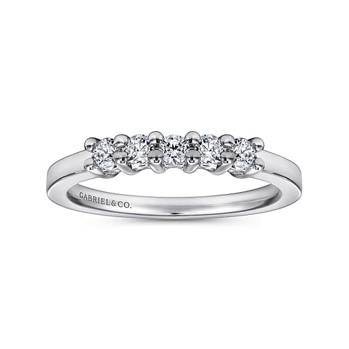 14K White Gold Round 5 Stone Shared Prong Diamond Anniversary Band