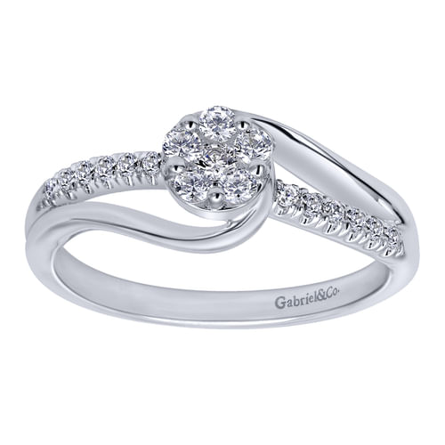 14K White Gold Round Cluster Diamond Engagement Ring