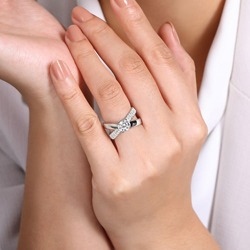 14K White Gold Round Criss Cross Shank Diamond Engagement Ring