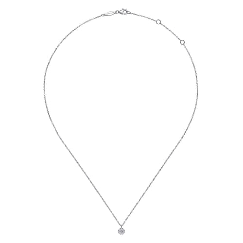 14K White Gold Round Diamond Cluster Pendant Necklace