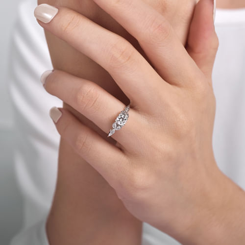 14K White Gold Round Diamond Engagement Ring