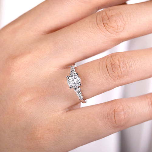 14K White Gold Round Diamond Engagement Ring