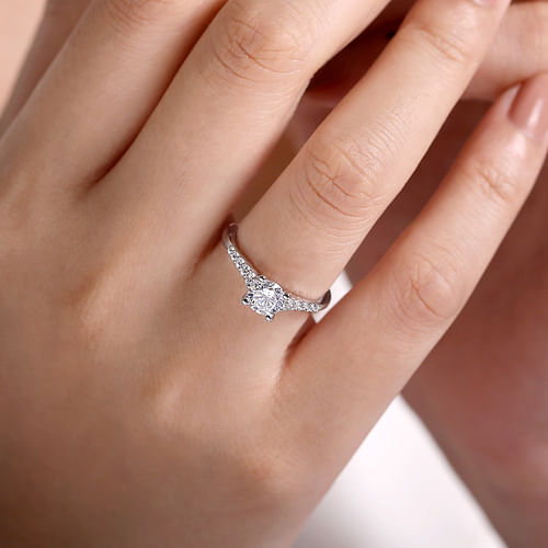 14K White Gold Round Diamond Engagement Ring