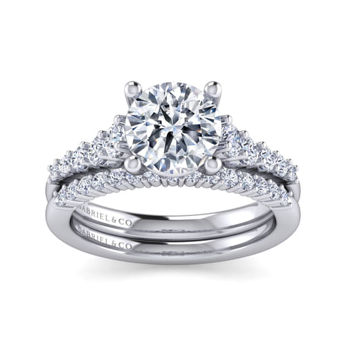14K White Gold Round Diamond Engagement Ring