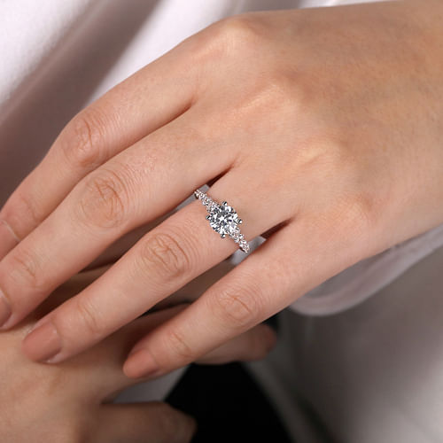 14K White Gold Round Diamond Engagement Ring