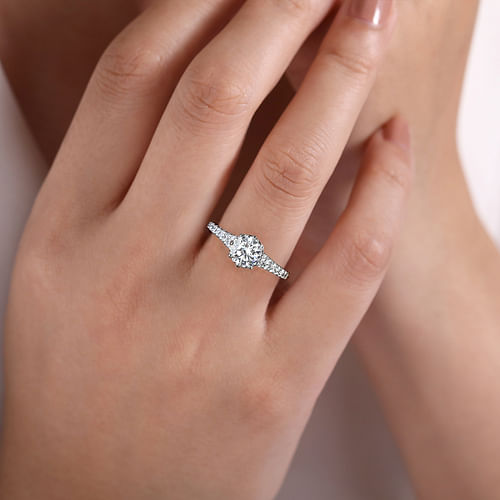 14K White Gold Round Diamond Engagement Ring